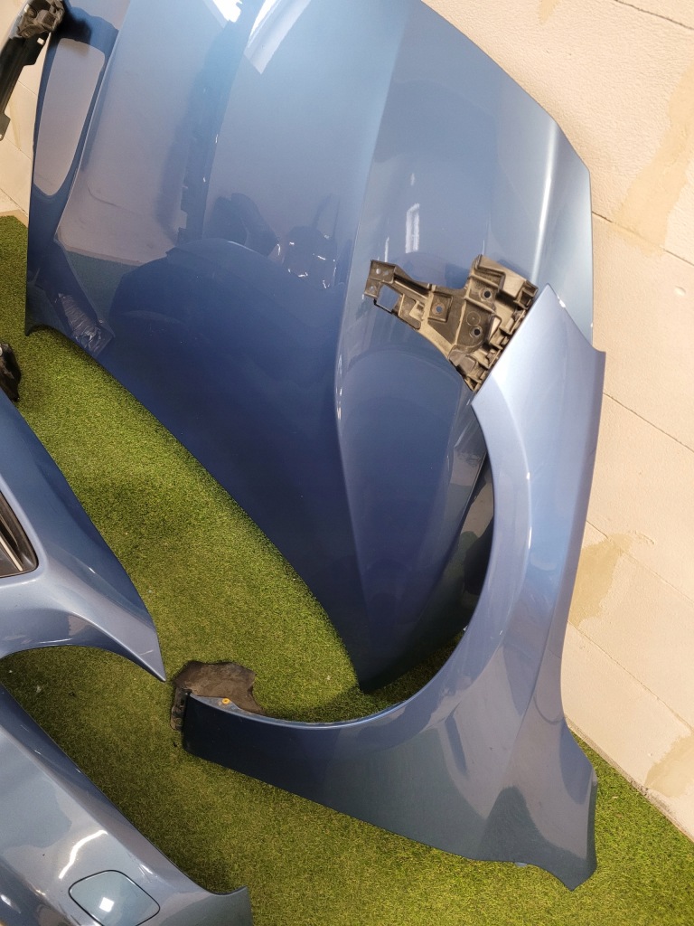 Volvo s60 v60 рестайлинг  капот крышка двигателя комплектная демонтаж 713 Доставка