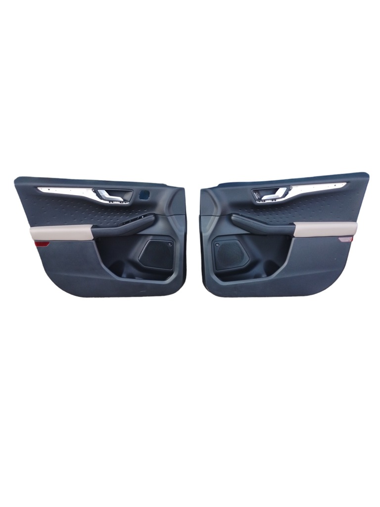 фото №1, Обшивка двері ford escape mk4 titanium