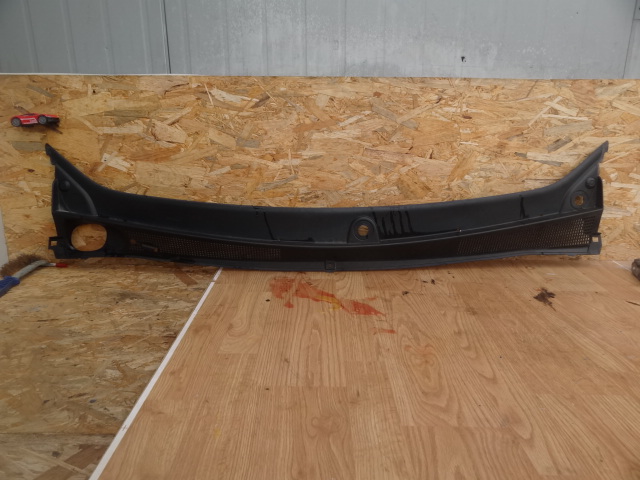 фото №1, Dacia logan ii 2018 lift жабо верхний europa