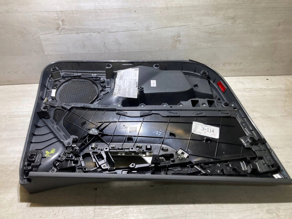 фото №5, Audi a4 s4 b9 2016 обшивка дверь правый перед