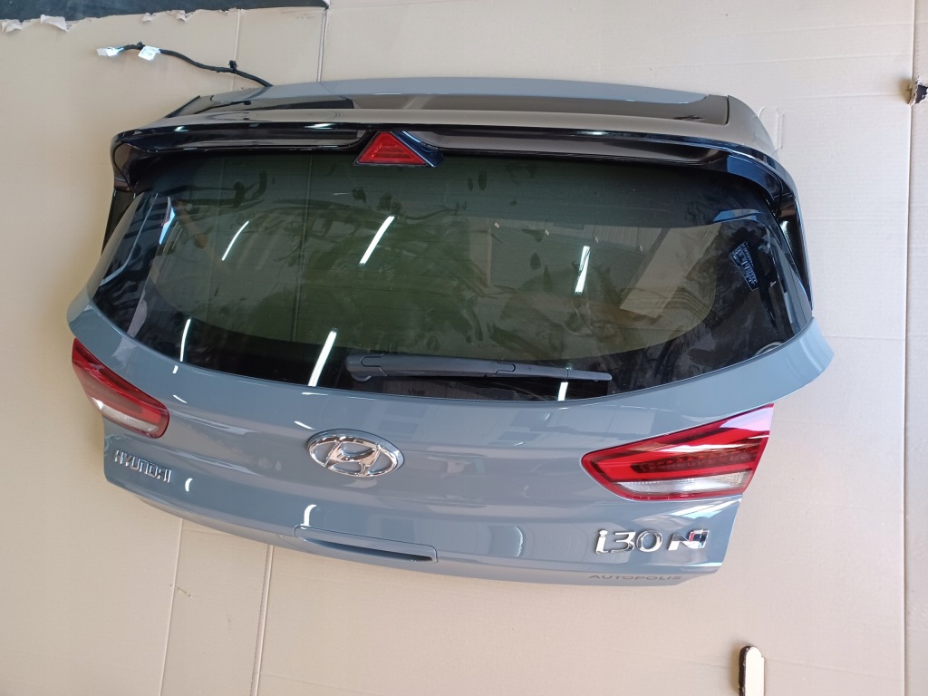 фото №1, Hyundai i30 n кришка багажника задня комплектна tkg