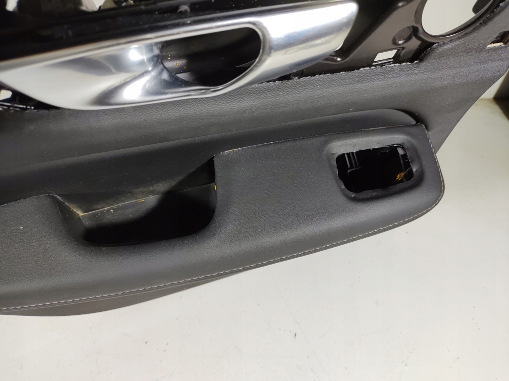 фото №8, Volvo v60 18r- обшивка дверь левый задняя