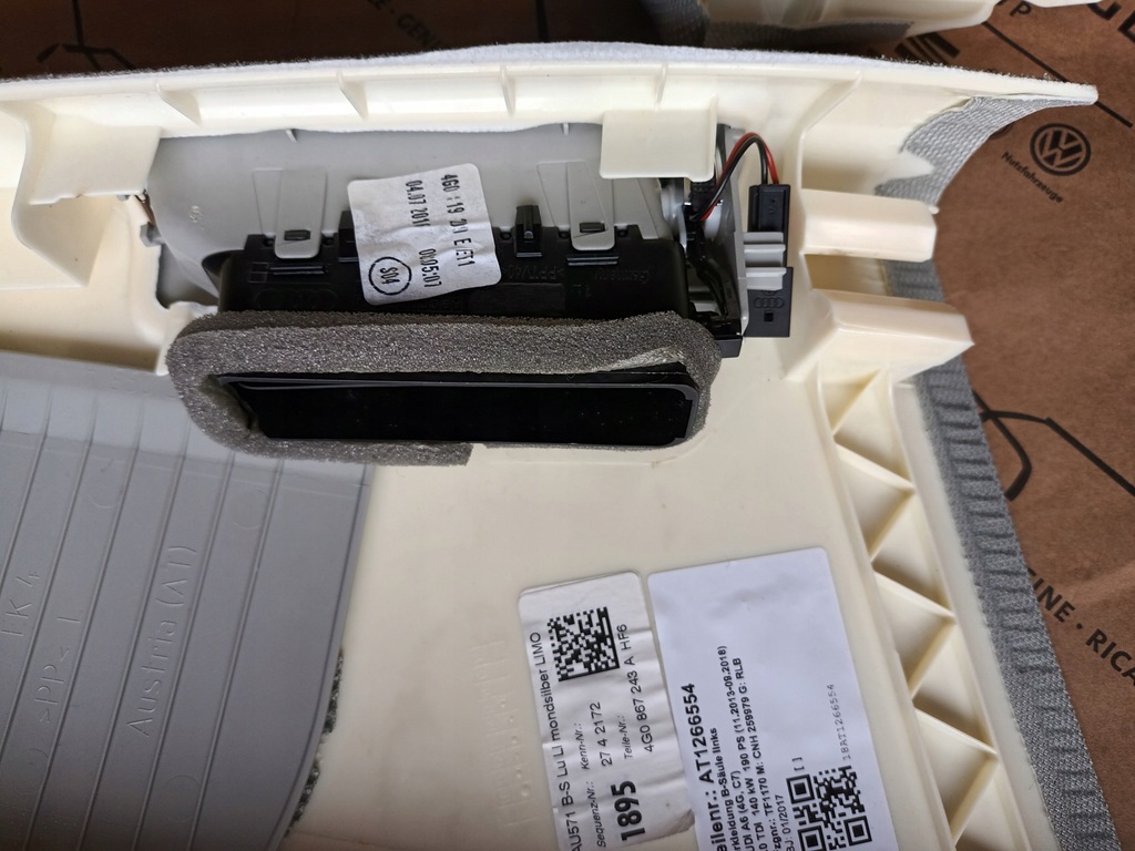 фото №10, Audi a6 c7 4g lift защита стойка правая левая 4g0867243a hf6 4g0867244a hf6