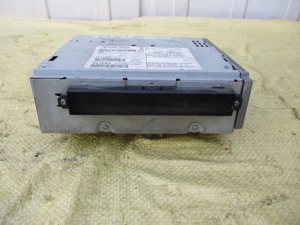 фото №1, Volvo v50 радио считыватель дисков cd 36775284-1