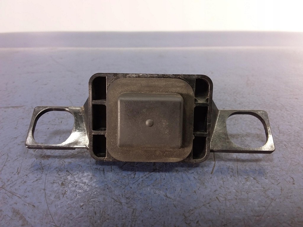 фото №1, Corolla xii e21 sedan кнопка mirostyk крышки задняя