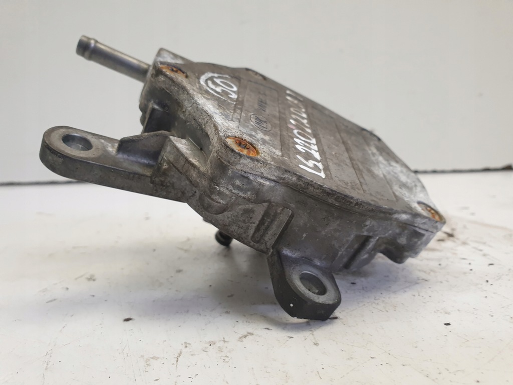 фото №8, Lexus is is220 2.2 d-cat насос вакуум вакуум оригинал