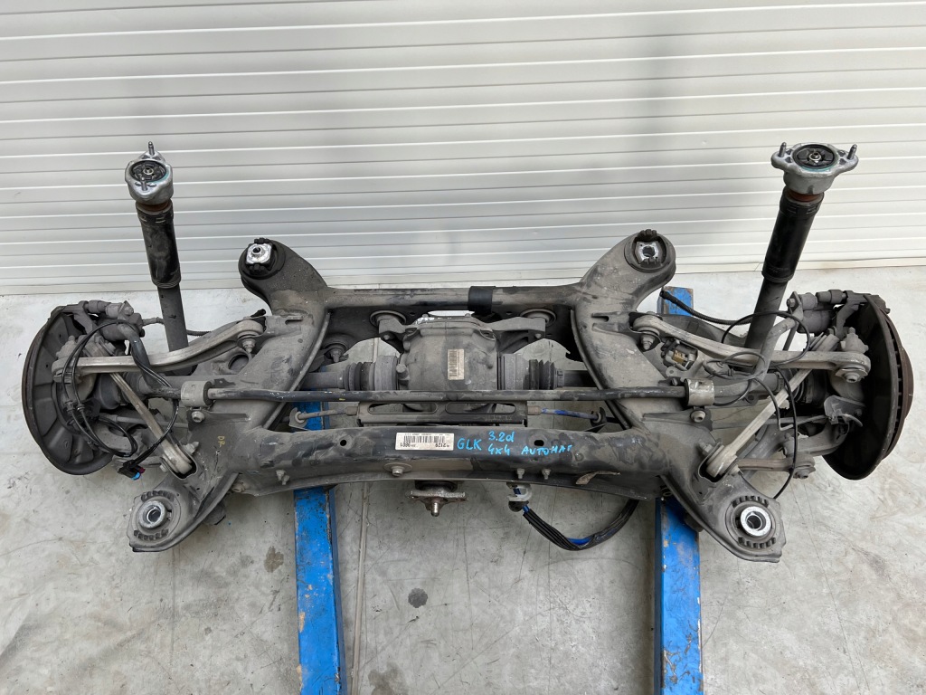 фото №1, Подрамник задняя дифференциал mercedes glk 320 cdi