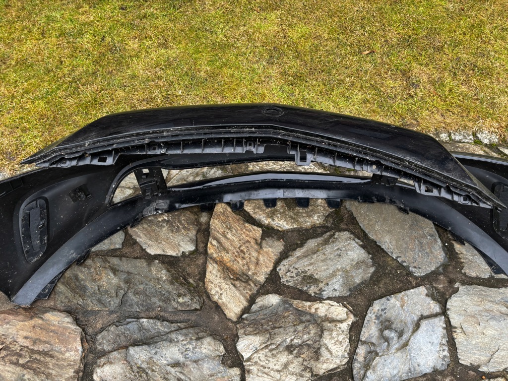 Mercedes 176 a klasa рестайлінг  бампер ґрати хром перед 1768853625 оригінал в Україні