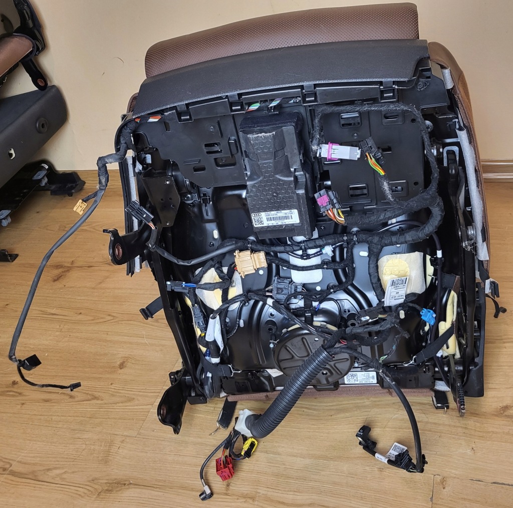 Сиденье правый  перед пассажира вентилируемый подушка безопасности audi a6 c7 европа  valcona nogaut Оригинал