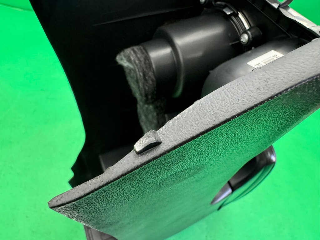 фото №14, Туннель средний подлокотник кожаный 84610-3x020 hyundai elantra v 10-16 eu