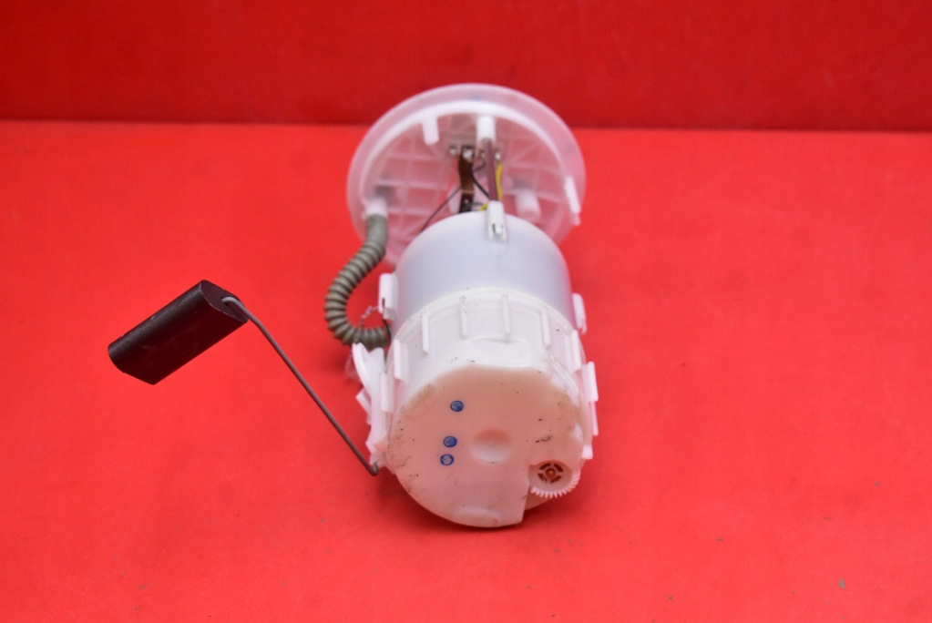 фото №6, Помпа насос топлива 172025758r dacia dokker 1.6 16v 102 km 17-21