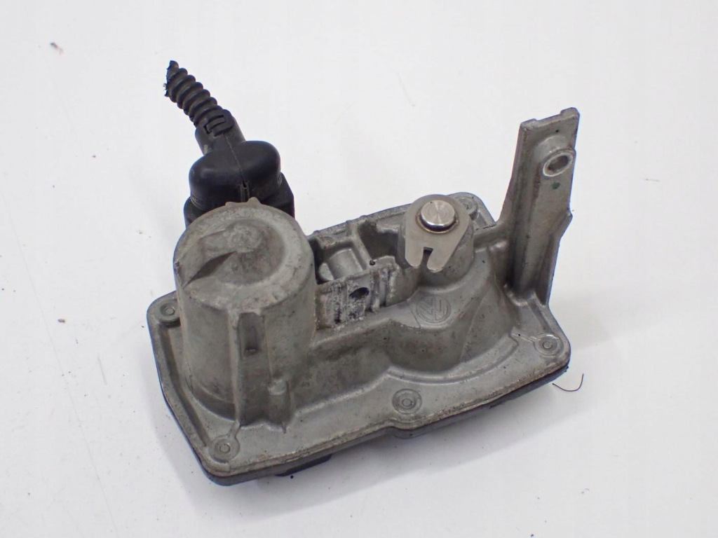 фото №1, Дросельна заслінка вихлопних газів вихлоп 5q0253691k vw t-roc 1.6 tdi dgt 19r