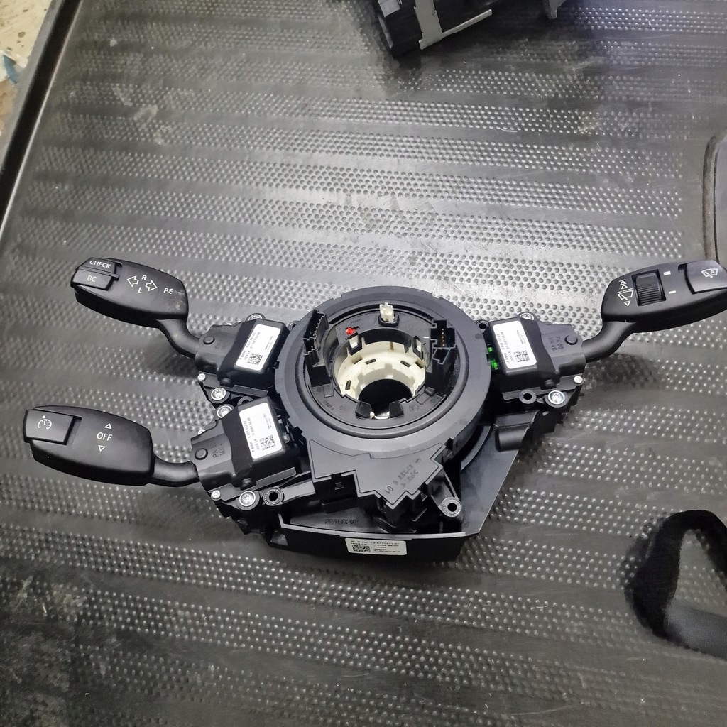 фото №1, Перемикач комбінований bmw e60 lift 9170211