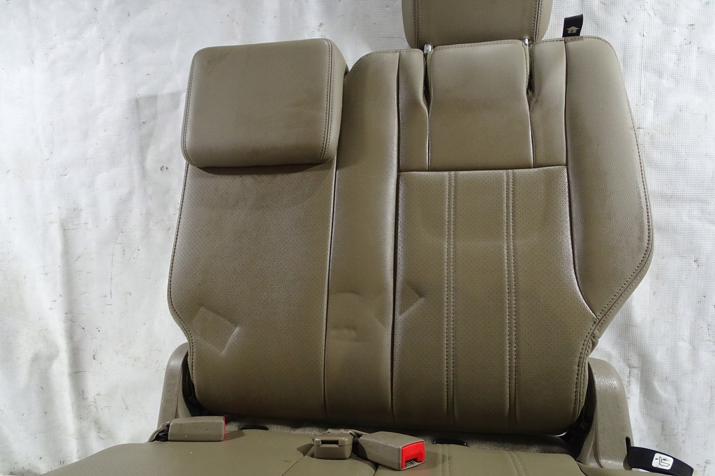 фото №6, Chrysler town country 11- сиденье кожа 3 ряд левый