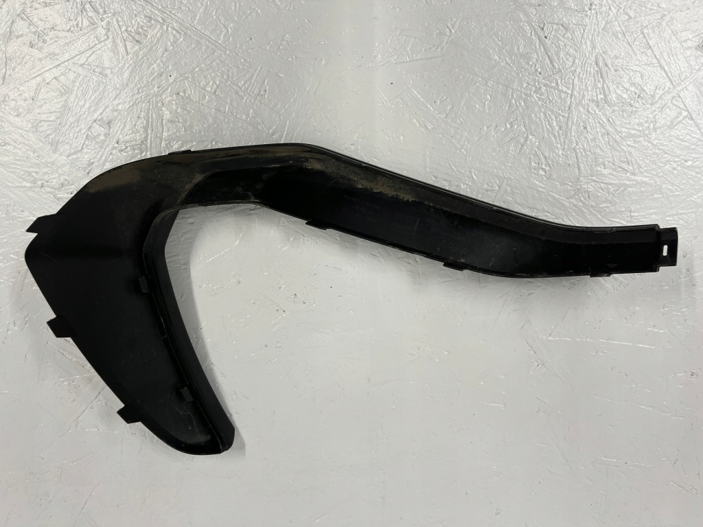 Audi q3 83f s-line ліва молдинг бампера задній 19 - 83f807967 Зі Шроту