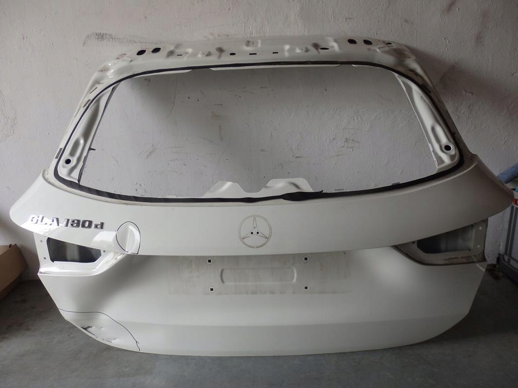 фото №1, Крышка багажника задняя без оснащения mercedes w247 h247 gla ii 2020-