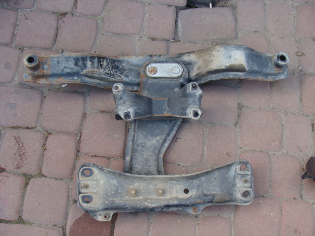 фото №1, Subaru forester підрамник pod коробка передач передач 2.0 -02