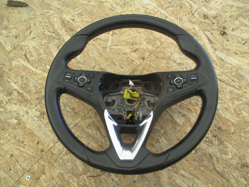 фото №1, Ford kuga mk2 lift 2012- воздуховод кожа