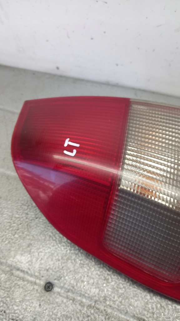 фото №3, Лампа левая задняя mitsubishi space star 1.9did 01r