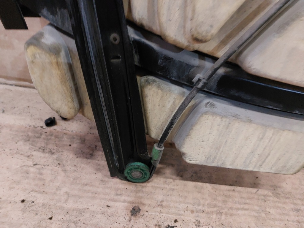 Подъемник стекло рамка audi a4 b5 Доставка