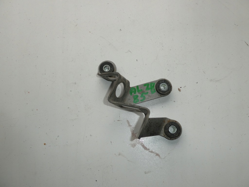 Купити Кронштейн тросів перемикання передач skoda fabia 6q0711789b