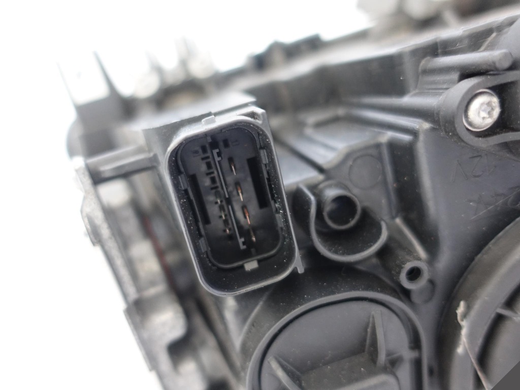 фото №11, Bmw 5 f10 f11 vfl 10-13 лампа ксенон+ led некрутящаяся