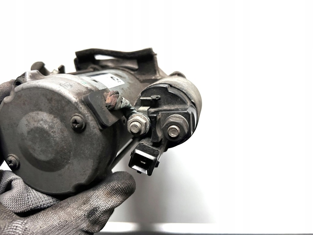 фото №2, Bmw 7 f01 f02 f03 f04 2011 стартеры полный