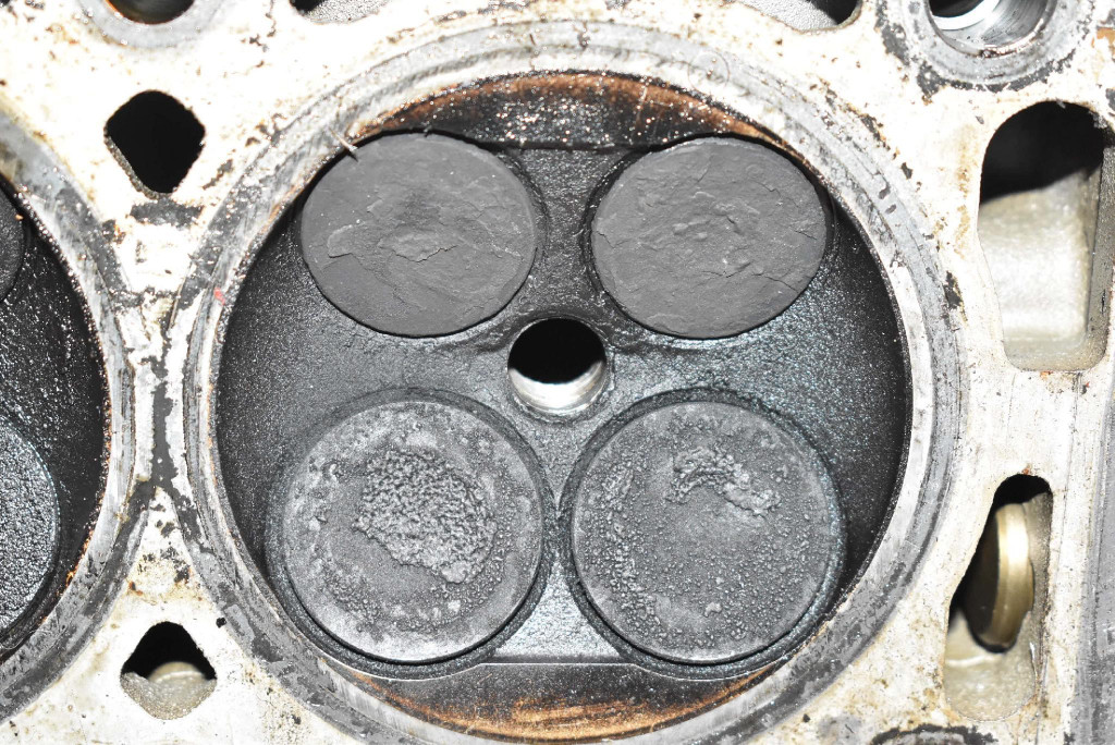 фото №11, Головка двигателя rf5m5g-6090-aa ford focus mk2 1.8 16v 125 km 04-08