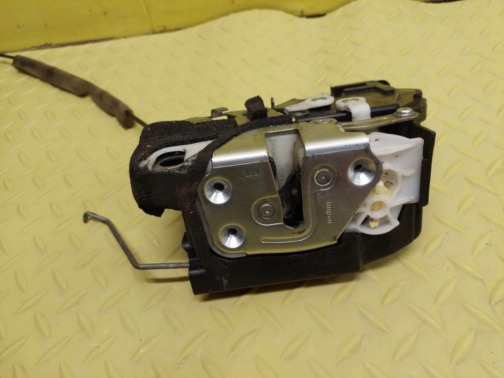 фото №6, Mazda 5 lift замок дверь левый перед