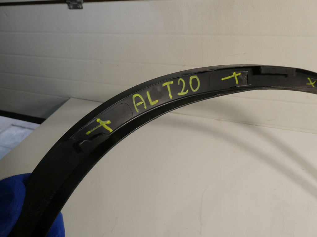 фото №5, Молдинг крыла левый задняя vw tiguan 5n 5n0854819b