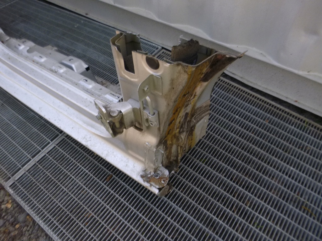 фото №7, Vw golf vi kombi 08-13 крила задній правий поріг блок двигуна bok