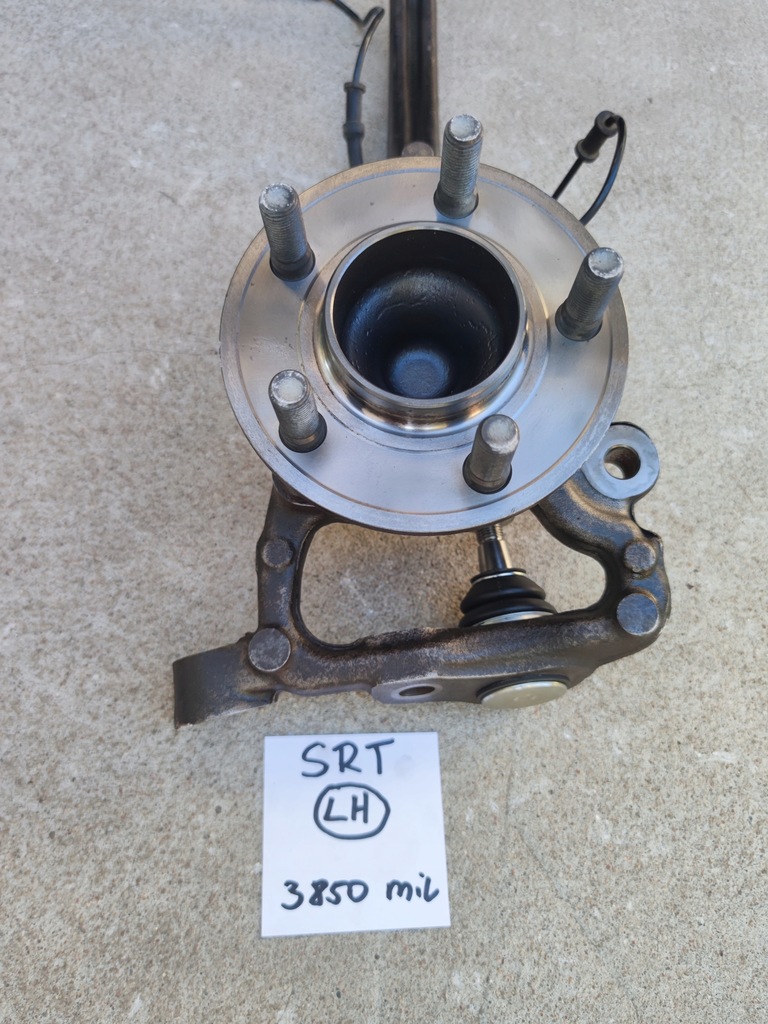 фото №7, Dodge challenger srt левая передняя поворотный кулак 2015+