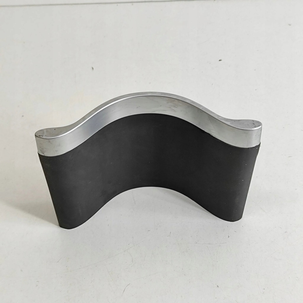 Tesla model x 2017 кронштейн na чашка панелі приладової панелі Недорого