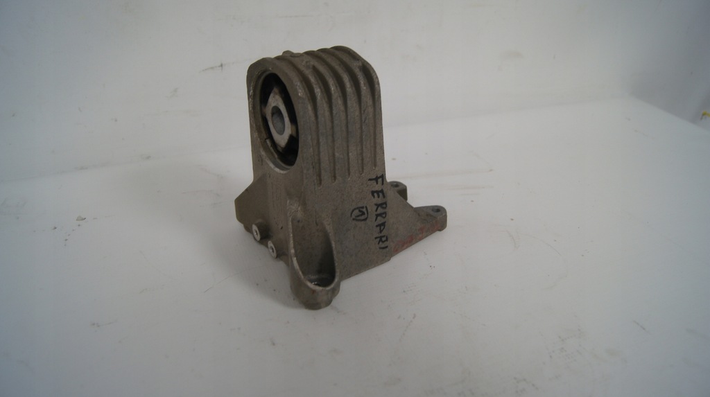 фото №1, Подушка кронштейн ferrari california f149 12r. 4,3 b