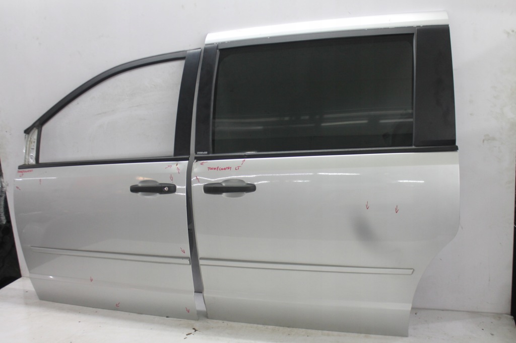 фото №1, Двері лівий задня задні voyager town country 07-16