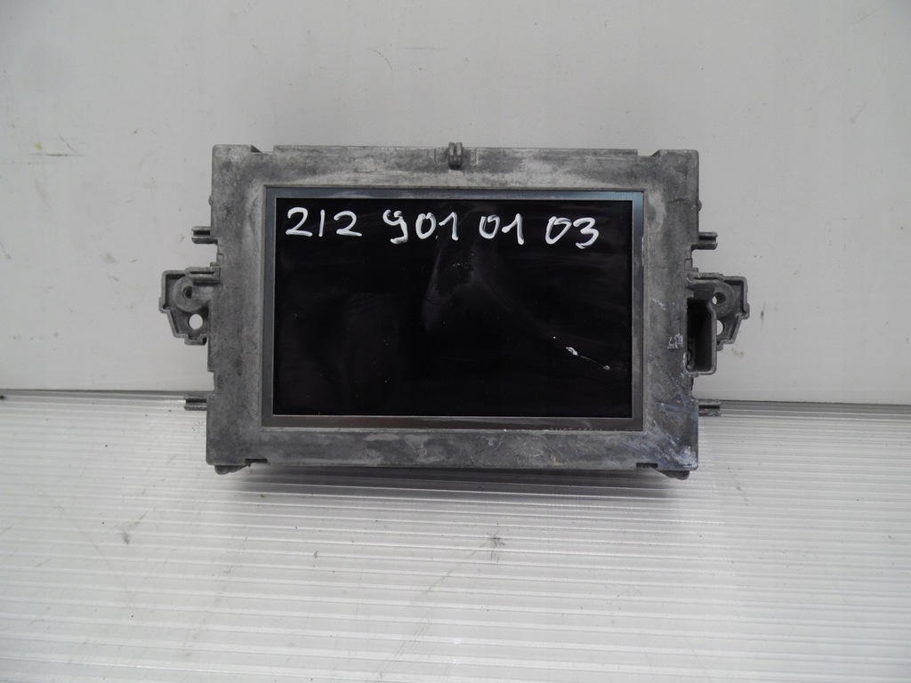 фото №1, Екран дисплей радіо mercedes w212 2129010103