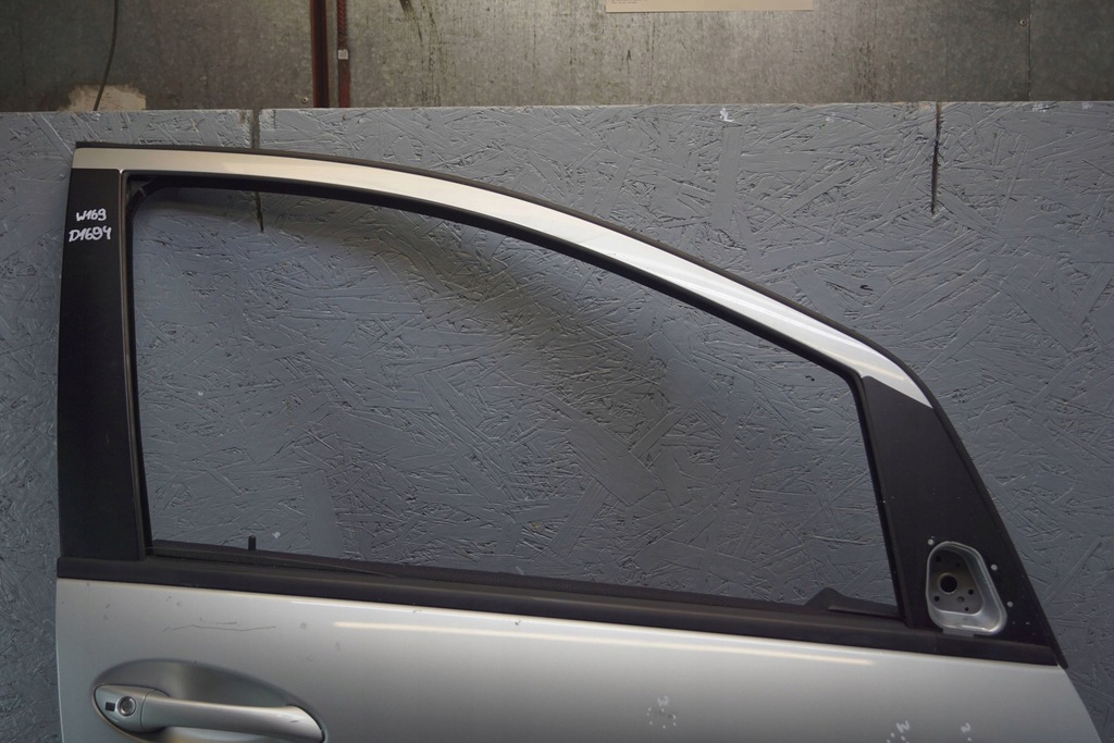 фото №3, Mercedes w169 дверь правый перед d1694