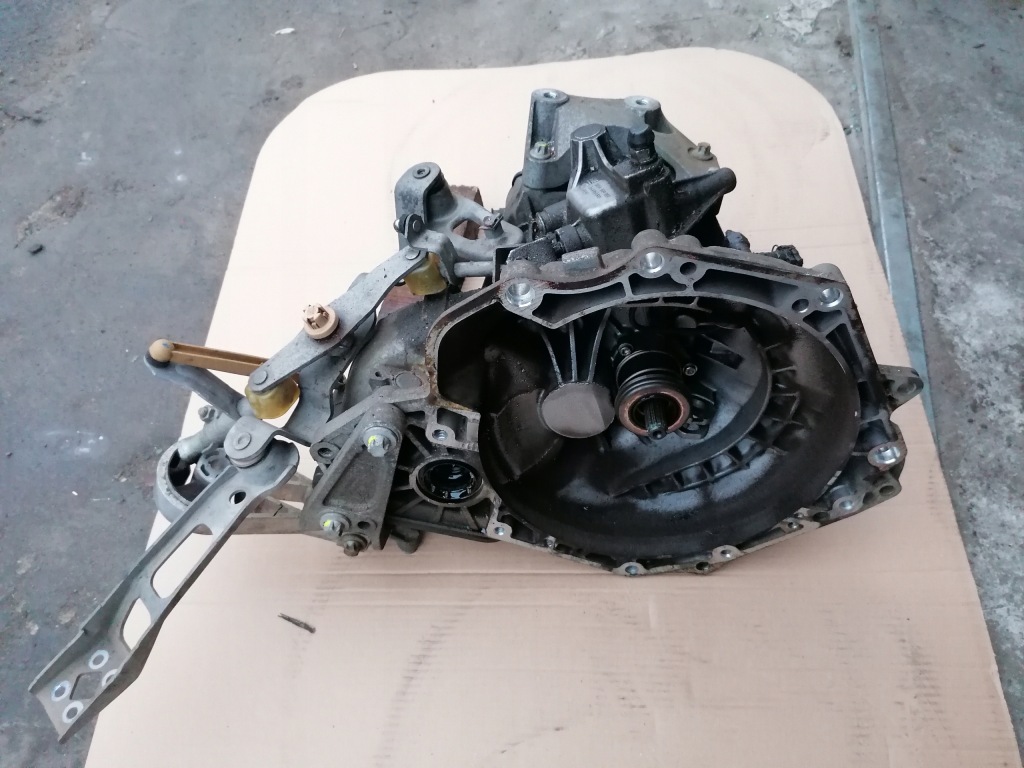 фото №1, Коробка передач передач opel astra h corsa d c r90400206