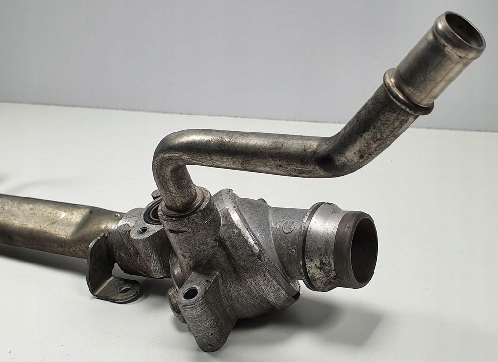 фото №3, Корпус термостата трубка volvo s80 v70 2.4 d5