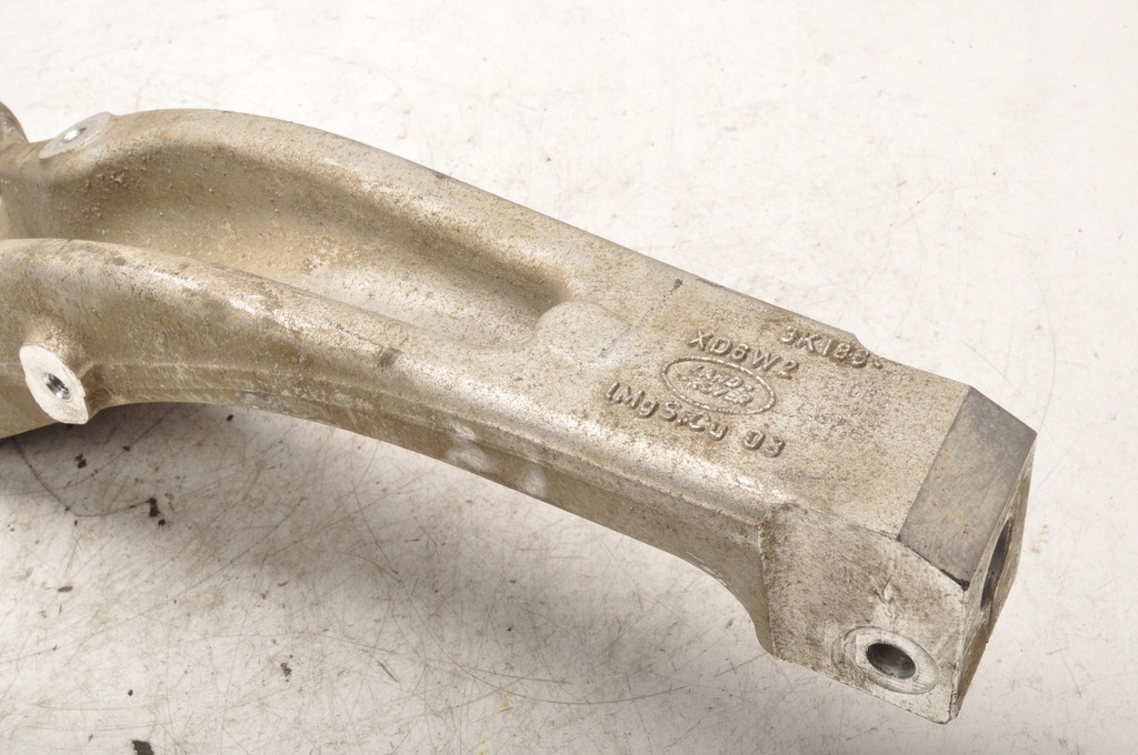 фото №10, Defender l663 3.0 поворотный кулак левая передняя 21r