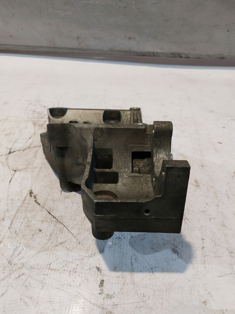 фото №2, Кронштейн генератора opel insignia a 2.0cdti