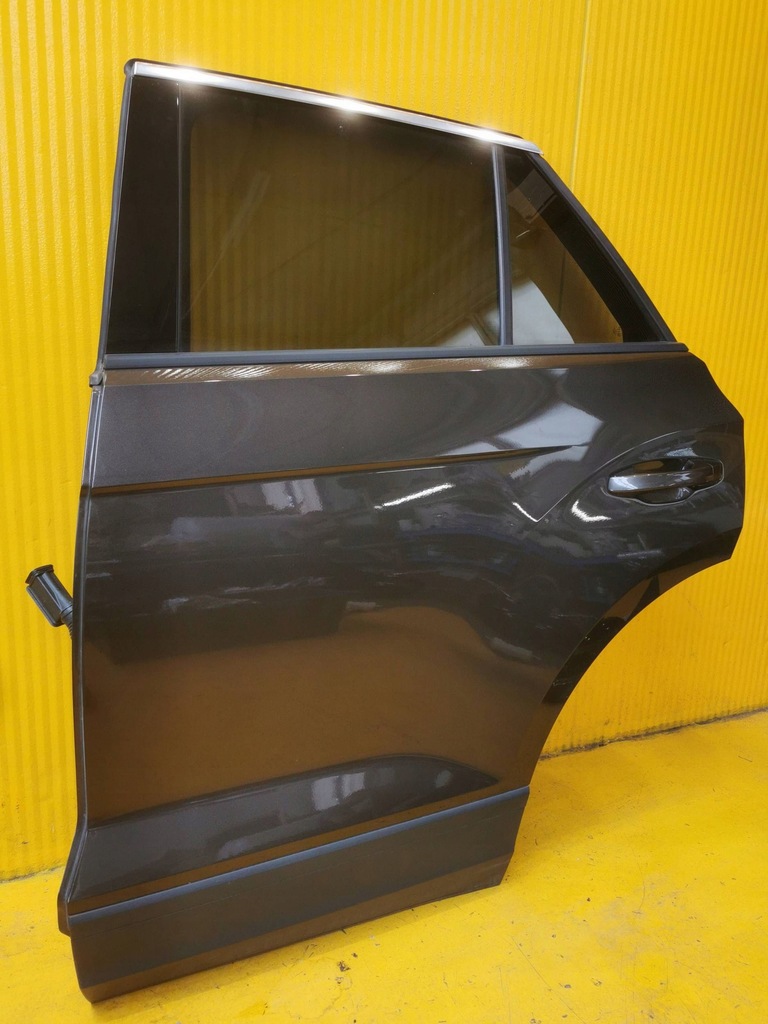 фото №1, Vw t-roc дверь задняя задние левая полный lb8r 19r. #