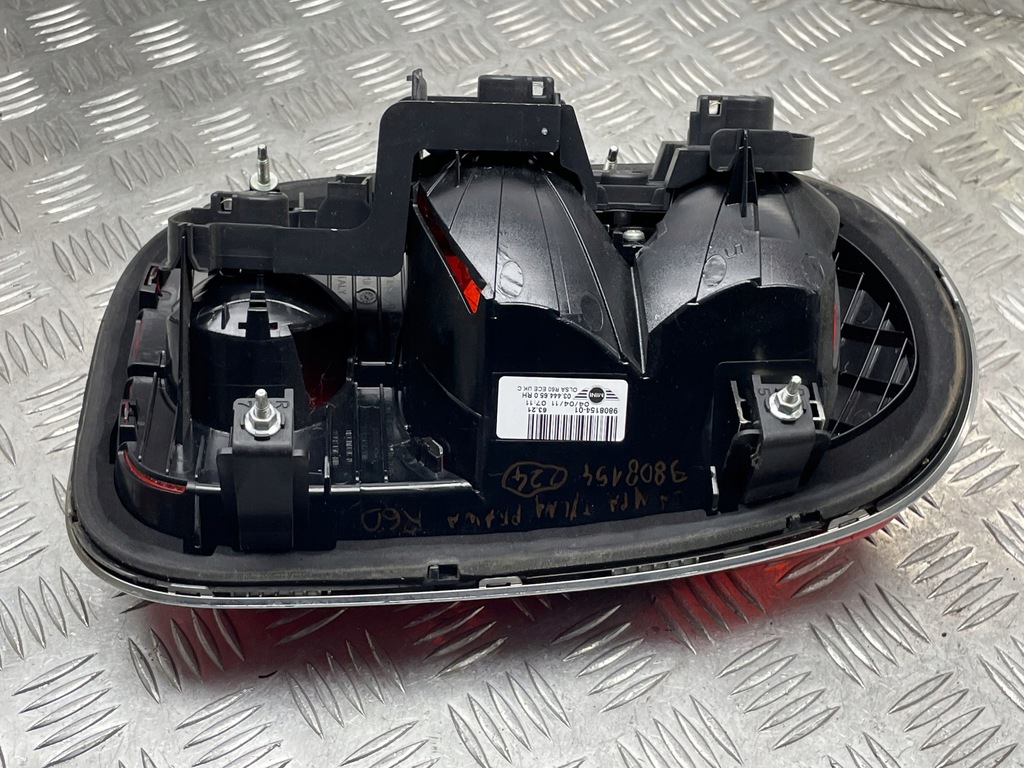 фото №7, Mini cooper r60 лампа задняя задняя правая 9808154