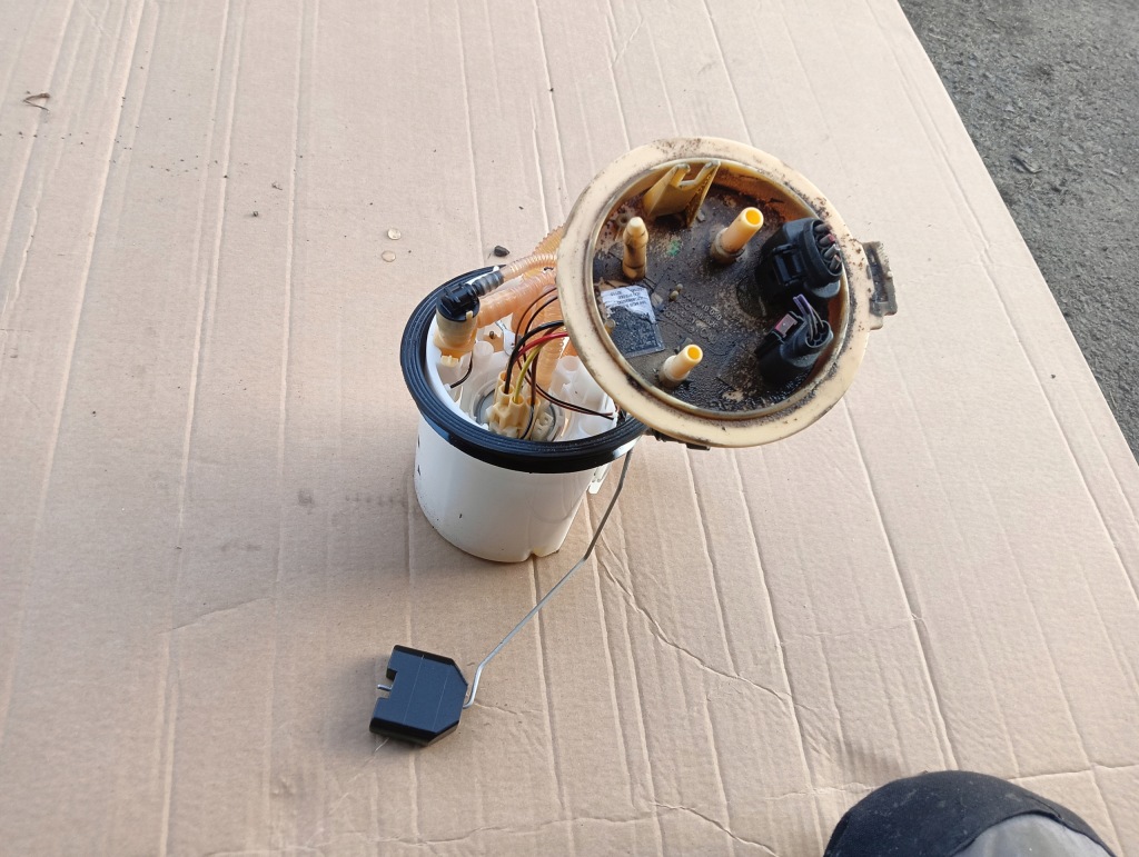 Купить Насос топлива vw passat b8 2.0 tdi 3q0919050