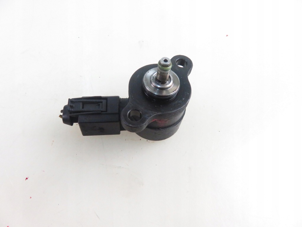 Датчик ciśninia топливной  smart city-coupe 450 0.8 cdi 6110780149 0281002241 Недорого