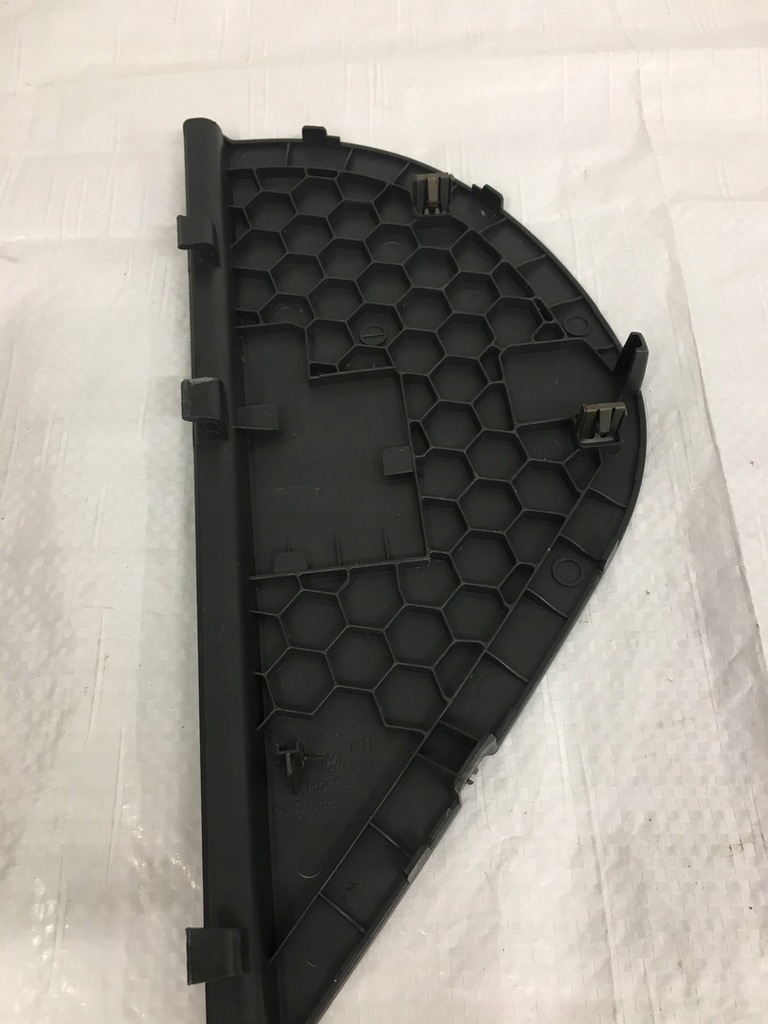 фото №9, Заглушка консоли панели vw polo 9n 6q0858218f