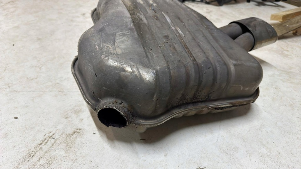 Оригінальний вихлоп кінцевий saab 93 9-3 aero 12796197 наконечник гасник Недорого