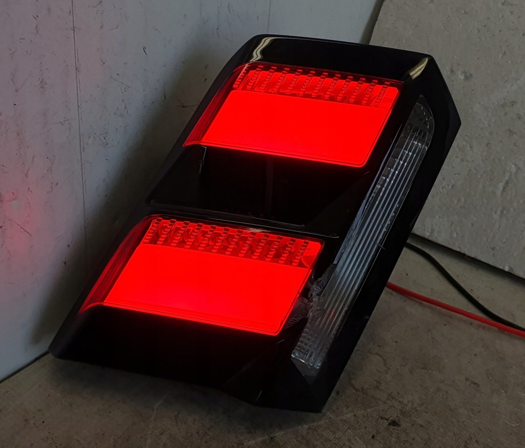 фото №1, Peugeot 3008 ii лампа задня ліва led w кришка оригінал пошкоджена