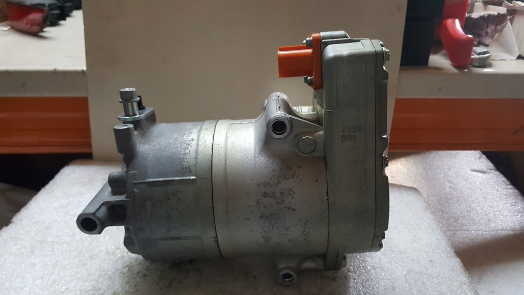 фото №8, Компресор кондиціонера audi a6 a7 q7 q8- vw touareg 4g0816797d демонтаж