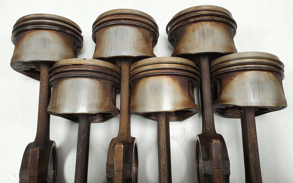 фото №4, Поршень + шатун volvo 960 2.5 83v50 b6254s